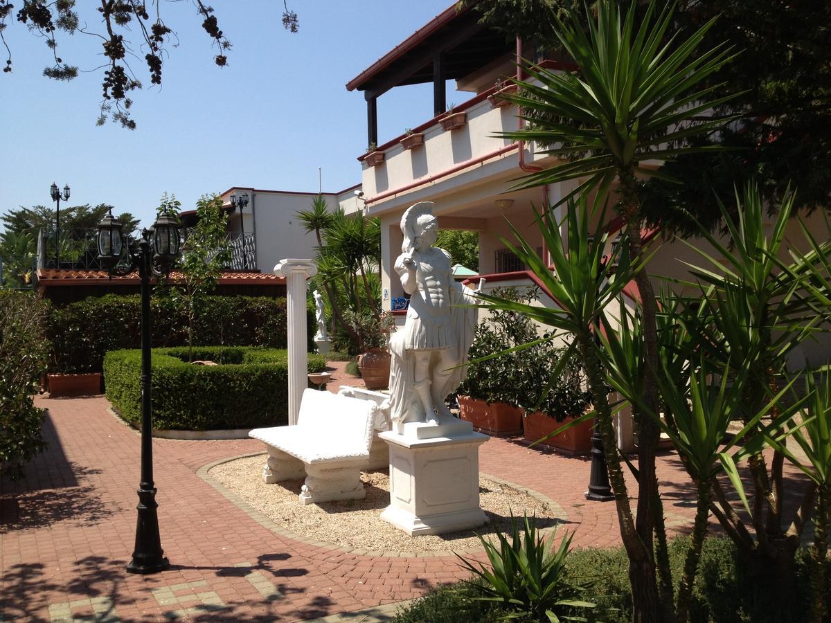 Residence Mezzaluna Carovigno Dış mekan fotoğraf