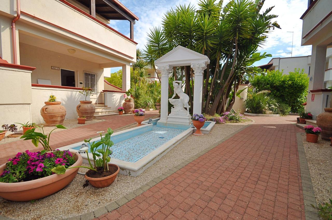 Residence Mezzaluna Carovigno Dış mekan fotoğraf